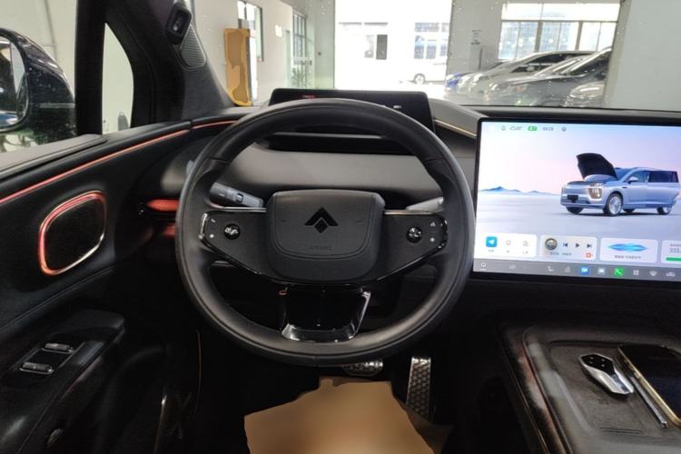 Used Hyptec HL 2025 700 Ultra Six-Seater All-Wheel-Drive LiDAR Version Steering Wheel
