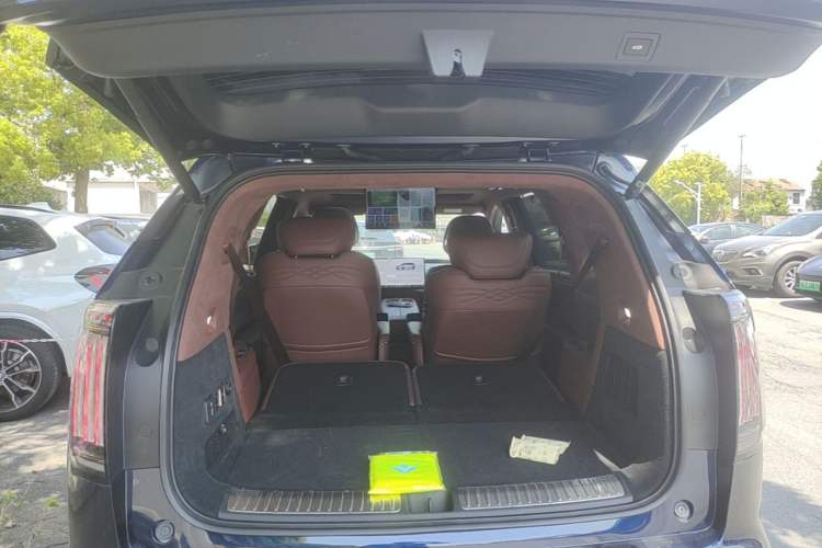 Used Hyptec HL 2025 Model 350 Pro Six-Seater LiDAR Edition Trunk