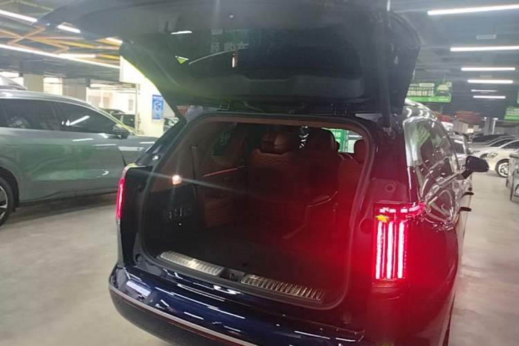 Used Hyptec HL 2025 Model 350 Pro Six-Seater LiDAR Edition Trunk