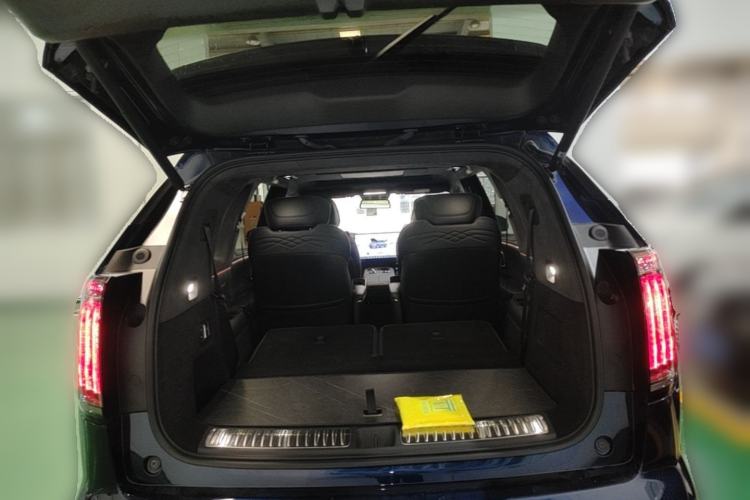 Used Hyptec HL 2025 700 Ultra Six-Seater All-Wheel-Drive LiDAR Version Trunk
