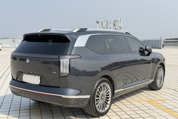 Used Hyptec HL 2025 700 Ultra Six-Seater All-Wheel-Drive LiDAR Version Exterior 8