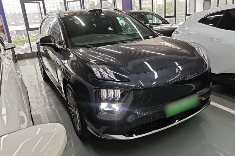 Used Hyptec HL 2025 700 Ultra Six-Seater All-Wheel-Drive LiDAR Version Front Right 45 Deg