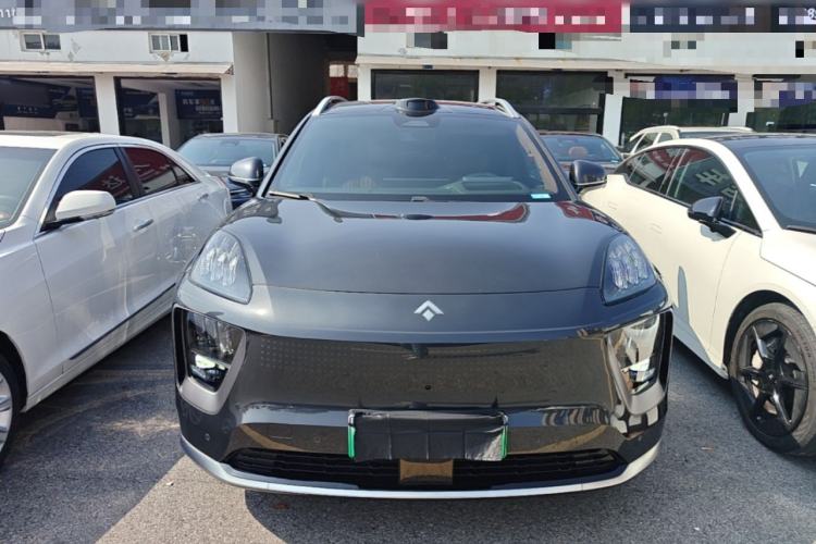 Used Hyptec HL 2025 700 Ultra Six-Seater All-Wheel-Drive LiDAR Version Front