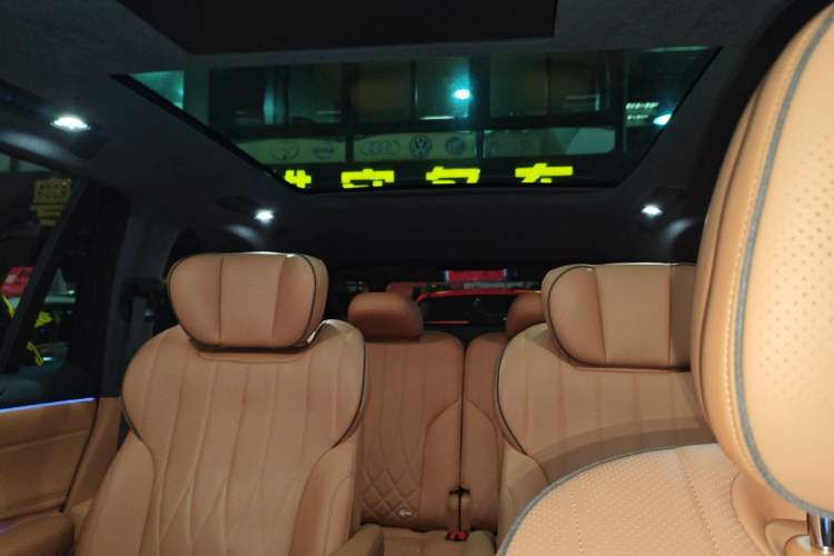 Used Hyptec HL 2025 700 Ultra Six-Seater All-Wheel-Drive LiDAR Version Headliner