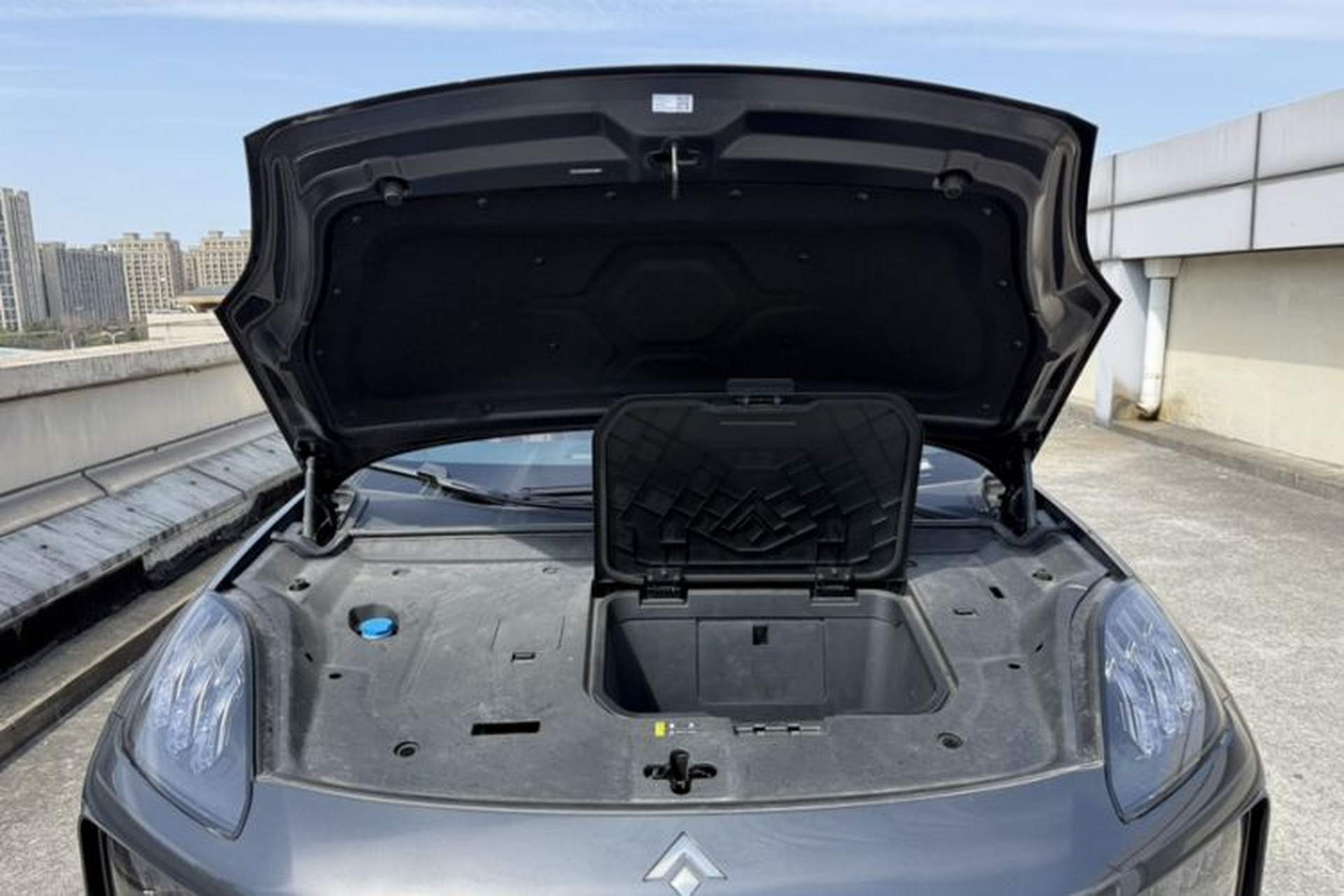Used Hyptec HL 2025 700 Ultra Six-Seater All-Wheel-Drive LiDAR Version Interior 2