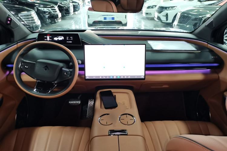 Used Hyptec HL 2025 700 Ultra Six-Seater All-Wheel-Drive LiDAR Version Interior 2
