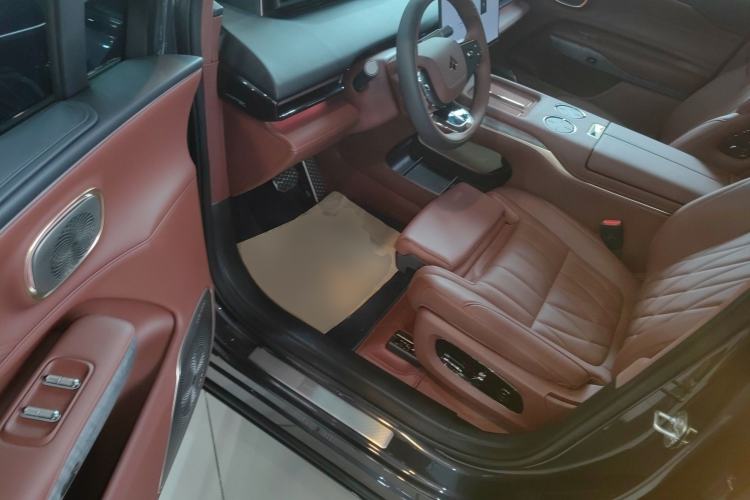 Used Hyptec HL 2025 350 Max Six-Seater LiDAR Version Interior 3