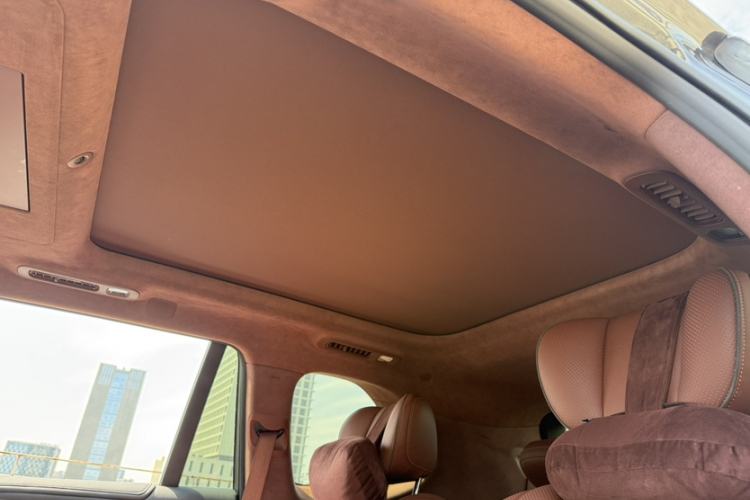Used Hyptec HL 2025 700 Ultra Six-Seater All-Wheel-Drive LiDAR Version Interior 4