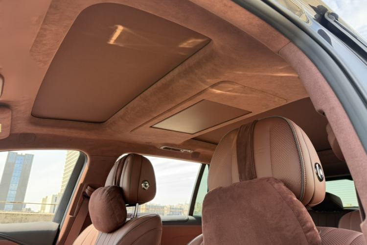 Used Hyptec HL 2025 700 Ultra Six-Seater All-Wheel-Drive LiDAR Version Interior 5