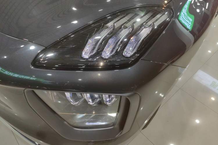 Used Hyptec HL 2025 350 Max Six-Seater LiDAR Version Left Front Headlight