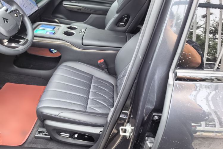 Used Hyptec HL 2025 Model Revised 350 Max Six-Seater LiDAR Edition Left Front Seat