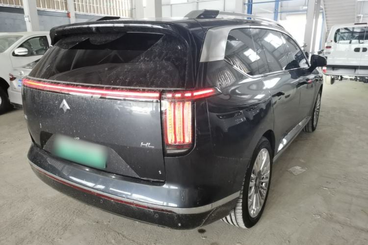 Used Hyptec HL 2025 700 Ultra Six-Seater All-Wheel-Drive LiDAR Version Rear Right 45 Deg