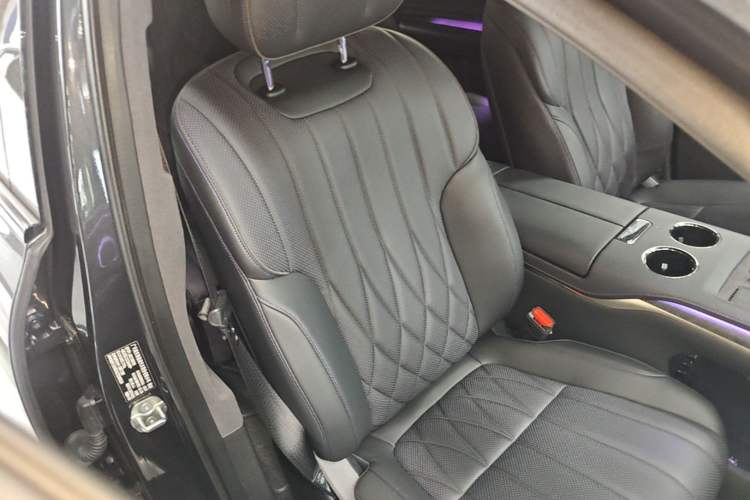 Used Hyptec HL 2025 700 Ultra Six-Seater All-Wheel-Drive LiDAR Version Right Front Seat
