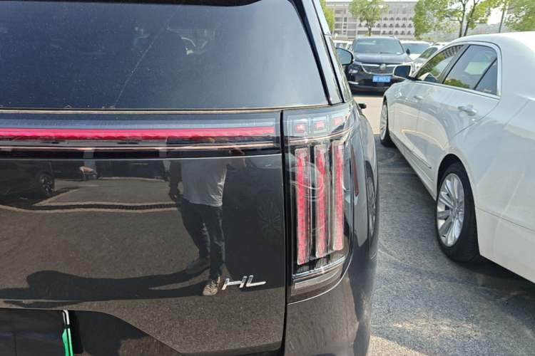 Used Hyptec HL 2025 700 Ultra Six-Seater All-Wheel-Drive LiDAR Version Right Rear Taillight