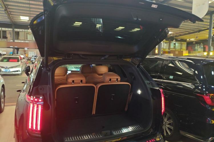 Used Hyptec HL 2025 700 Ultra Six-Seater All-Wheel-Drive LiDAR Version Trunk