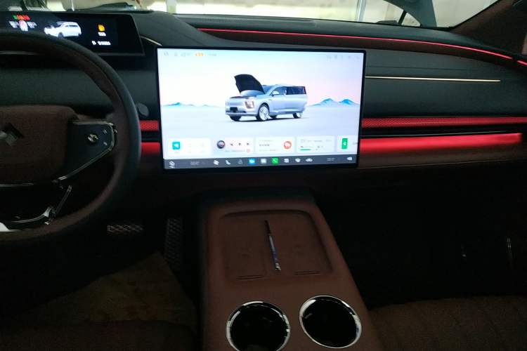 Used Hyptec HL 2025 Model Revised 350 Max Six-Seater LiDAR Edition Audio And AC Panel