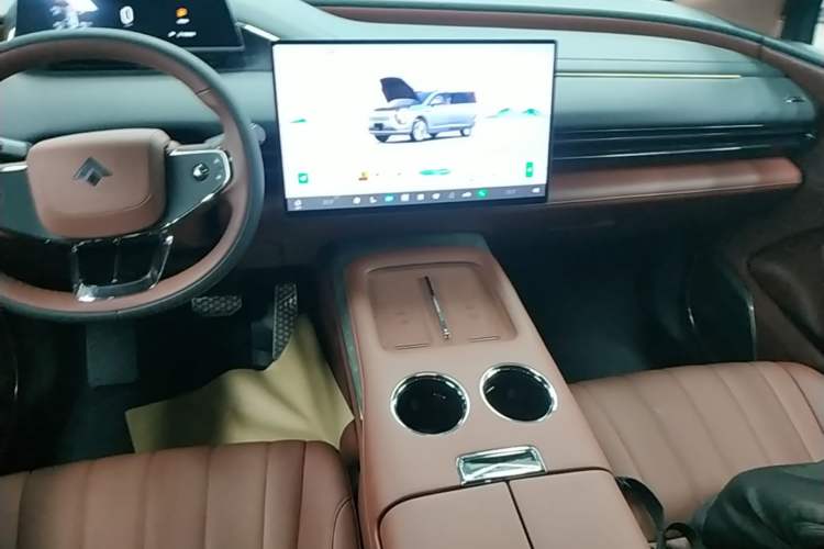 Used Hyptec HL 2025 Model Revised 350 Max Six-Seater LiDAR Edition Audio And AC Panel