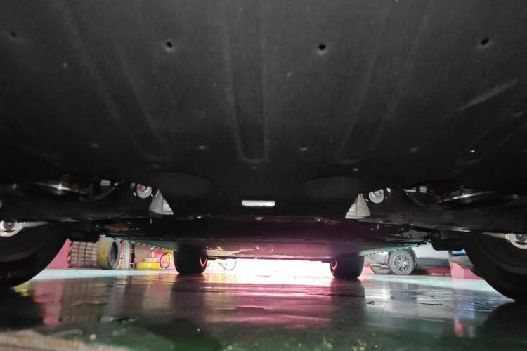 Used Hyptec HL 2025 700 Ultra Six-Seater All-Wheel-Drive LiDAR Version Chassis Rear
