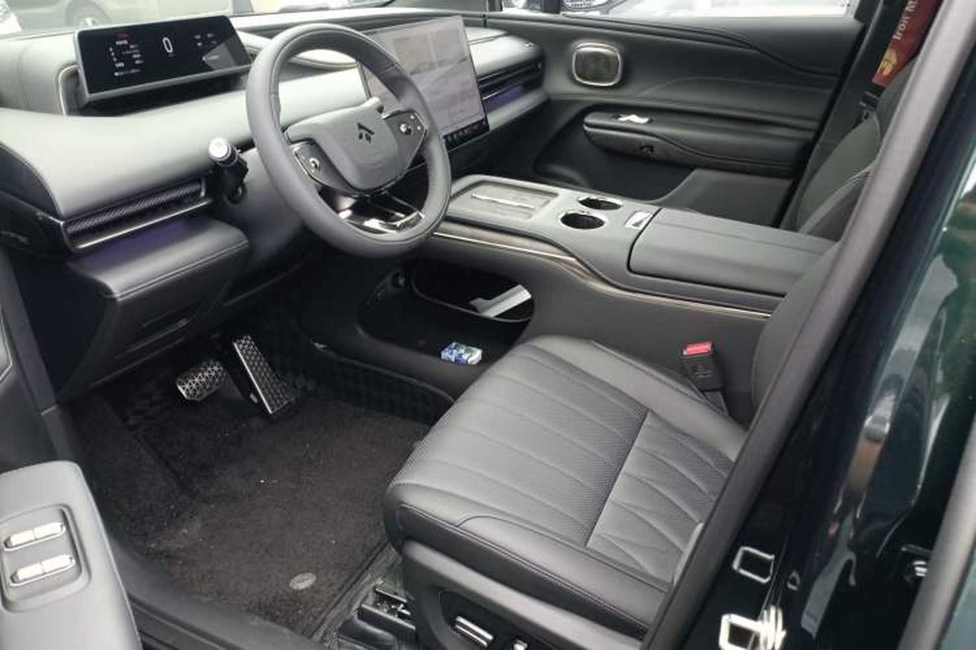 Used Hyptec HL 2025 700 Ultra Six-Seater All-Wheel-Drive LiDAR Version Driver Seat