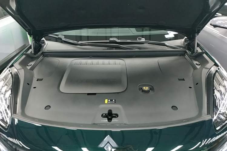 Used Hyptec HL 2025 Model Revised 350 Max Six-Seater LiDAR Edition Engine Bay