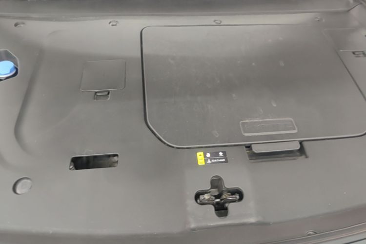 Used Hyptec HL 2025 700 Ultra Six-Seater All-Wheel-Drive LiDAR Version Engine Bay