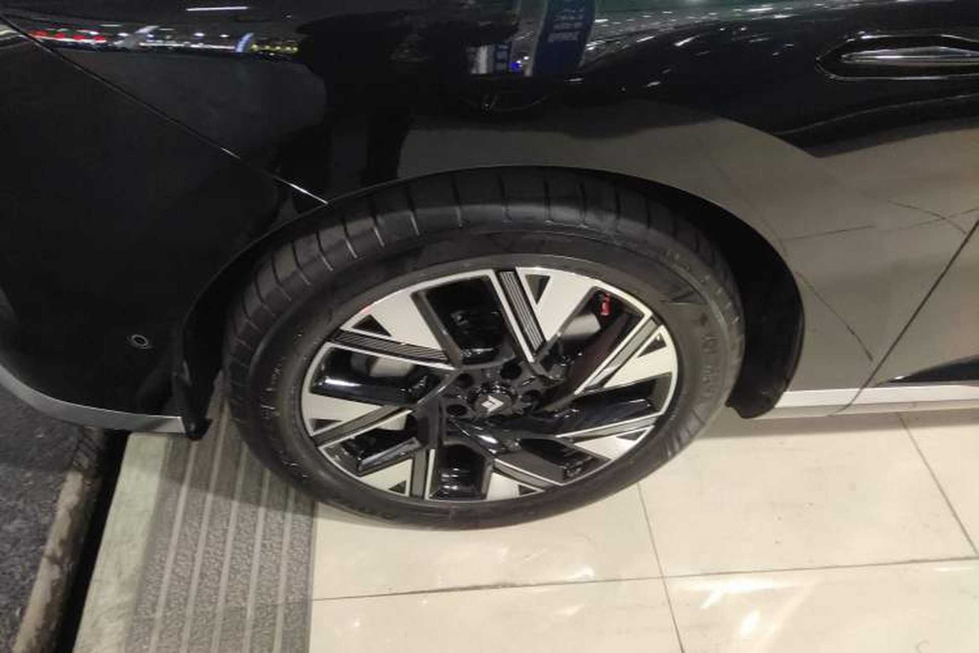 Used Hyptec HL 2025 Model 350 Pro Six-Seater LiDAR Edition Exterior 7