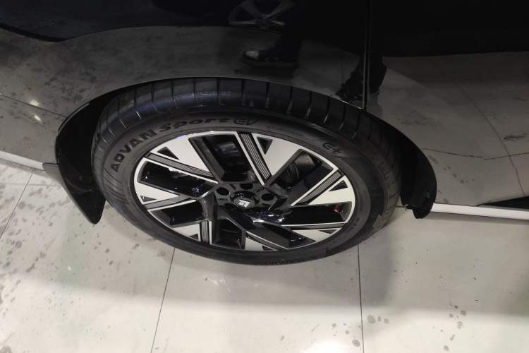 Used Hyptec HL 2025 Model 350 Pro Six-Seater LiDAR Edition Exterior 8