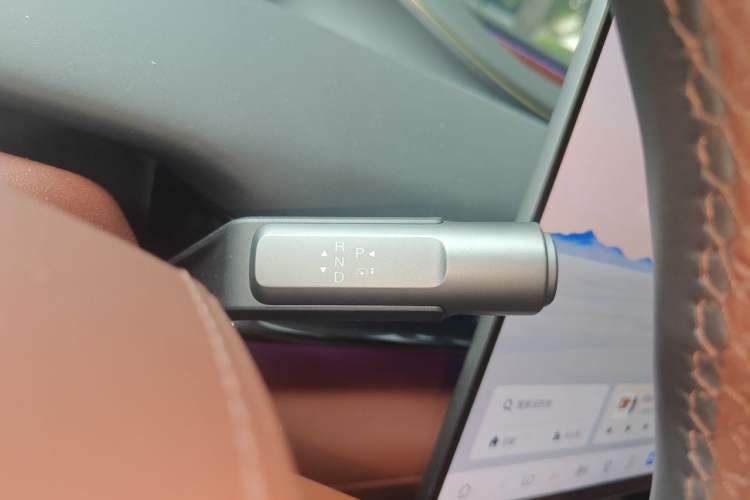 Used Hyptec HL 2025 350 Max Six-Seater LiDAR Version Gear Lever