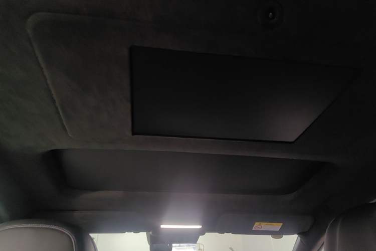Used Hyptec HL 2025 700 Ultra Six-Seater All-Wheel-Drive LiDAR Version Headliner