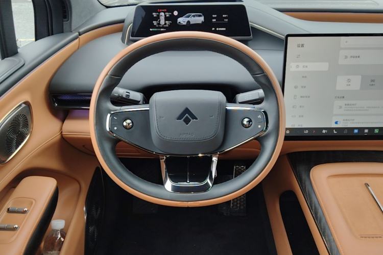 Used Hyptec HL 2025 700 Ultra Six-Seater All-Wheel-Drive LiDAR Version Steering Wheel