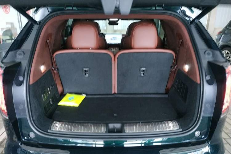 Used Hyptec HL 2025 Model Revised 350 Max Six-Seater LiDAR Edition Trunk