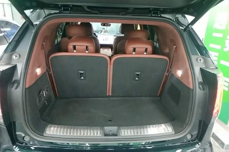 Used Hyptec HL 2025 Model Revised 350 Max Six-Seater LiDAR Edition Trunk