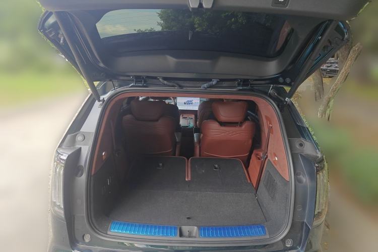 Used Hyptec HL 2025 350 Max Six-Seater LiDAR Version Trunk