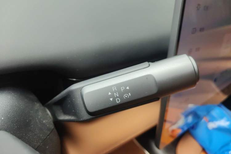 Used Hyptec HL 2025 700 Ultra Six-Seater All-Wheel-Drive LiDAR Version Gear Lever
