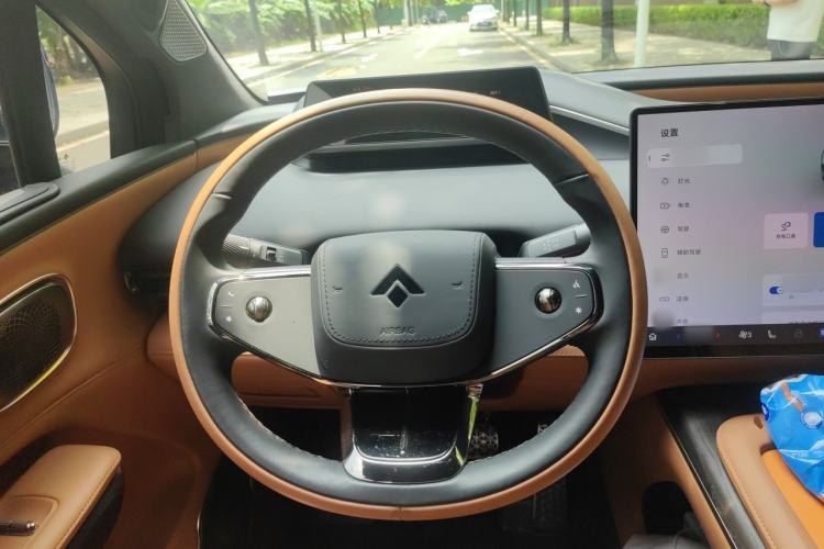 Used Hyptec HL 2025 700 Ultra Six-Seater All-Wheel-Drive LiDAR Version Steering Wheel