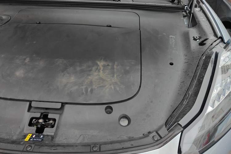 Used Hyptec HT 2024 670 Advanced Intelligent Driving Version Engine Bay Left
