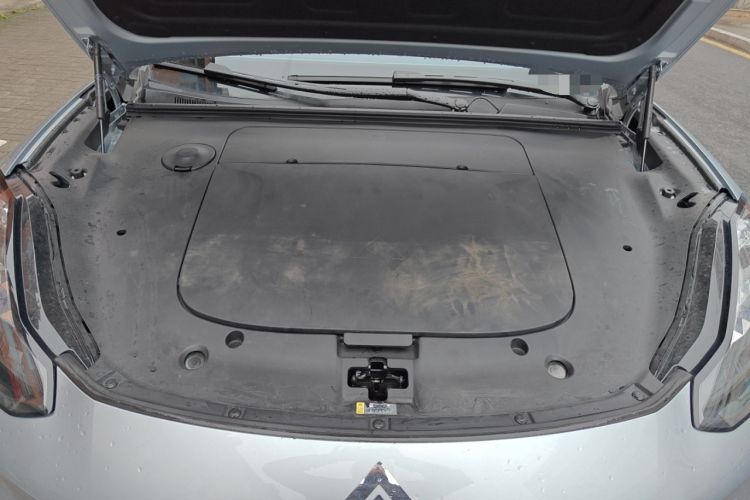 Used Hyptec HT 2024 670 Advanced Intelligent Driving Version Engine Bay