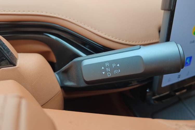 Used Hyptec HT 2024 670 Advanced Intelligent Driving Version Gear Lever