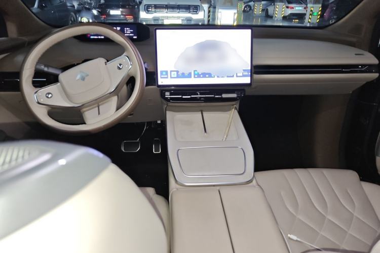 Used Hyptec HT 2023 600 Rear-Drive Tech Edition Center Console