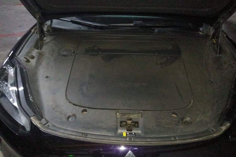 Used Hyptec HT 2023 670 Rear-Drive Ultra-High Voltage Version Engine Bay