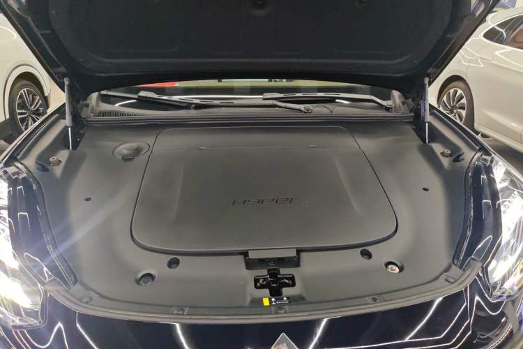 Used Hyptec HT 2023 600 Rear-Drive Tech Edition Engine Bay