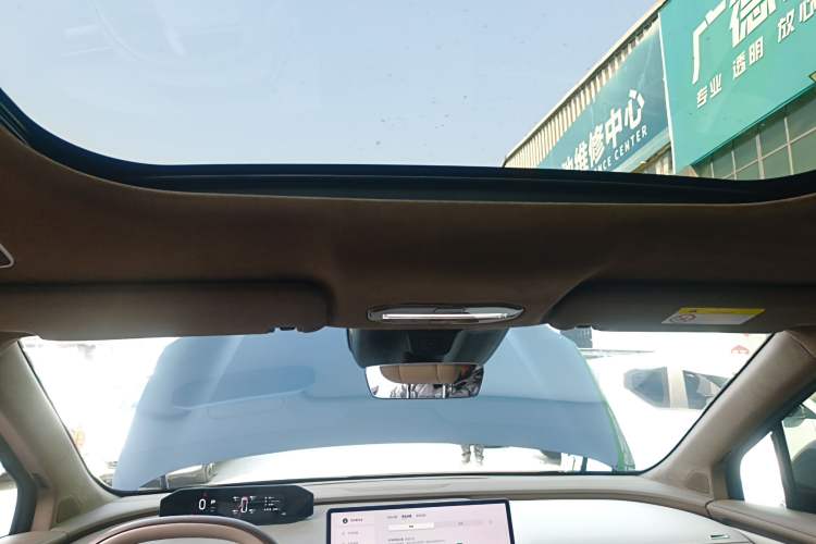 Used Hyptec HT 2023 670 Rear-Drive Ultra-High-Voltage NDA Version Headliner
