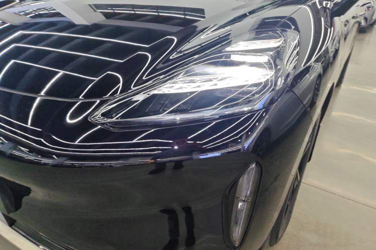 Used Hyptec HT 2023 600 Rear-Drive Tech Edition Left Front Headlight