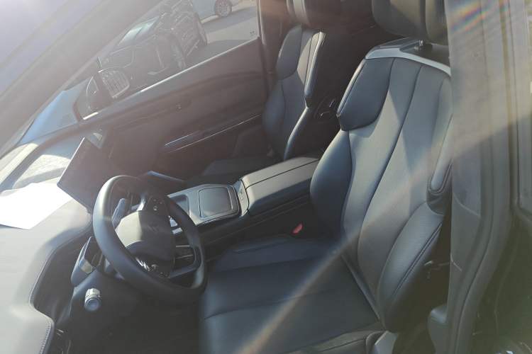 Used Hyptec HT 2023 670 Rear-Drive Ultra-High-Voltage NDA Version Left Front Seat