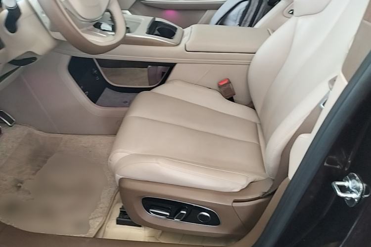Used Hyptec HT 2023 670鸥翼 Ultra-High Voltage NDA Version Left Front Seat