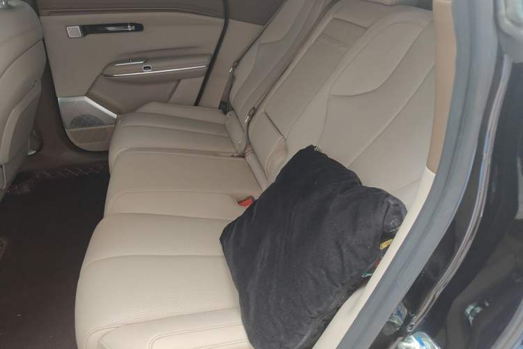 Used Hyptec HT 2023 670 Rear-Drive Ultra-High Voltage Version Left Rear Seat