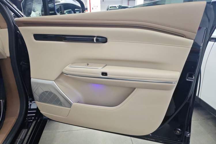 Used Hyptec HT 2023 600 Rear-Drive Tech Edition Right Front Door Interior
