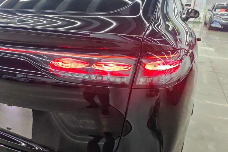 Used Hyptec HT 2023 600 Rear-Drive Tech Edition Right Rear Taillight