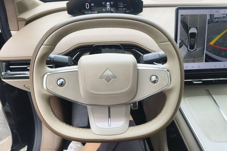 Used Hyptec HT 2023 670 Rear-Drive Ultra-High Voltage Version Steering Wheel