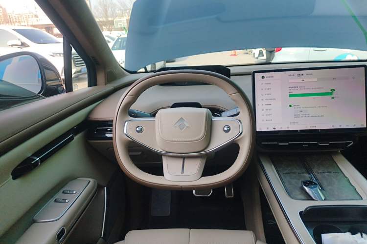 Used Hyptec HT 2023 670 Rear-Drive Ultra-High-Voltage NDA Version Steering Wheel